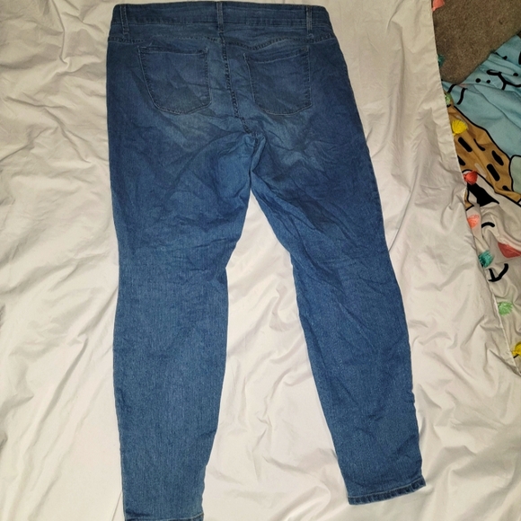 Old Navy jeans - Picture 2 of 10